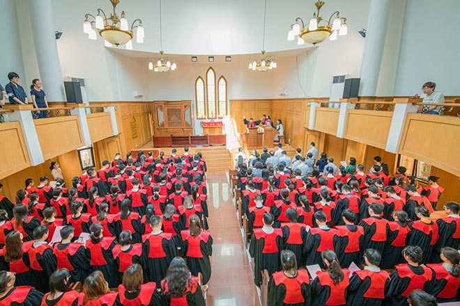 华东神学院举行2021年毕业典礼 华东神学院举行2021年毕业典礼